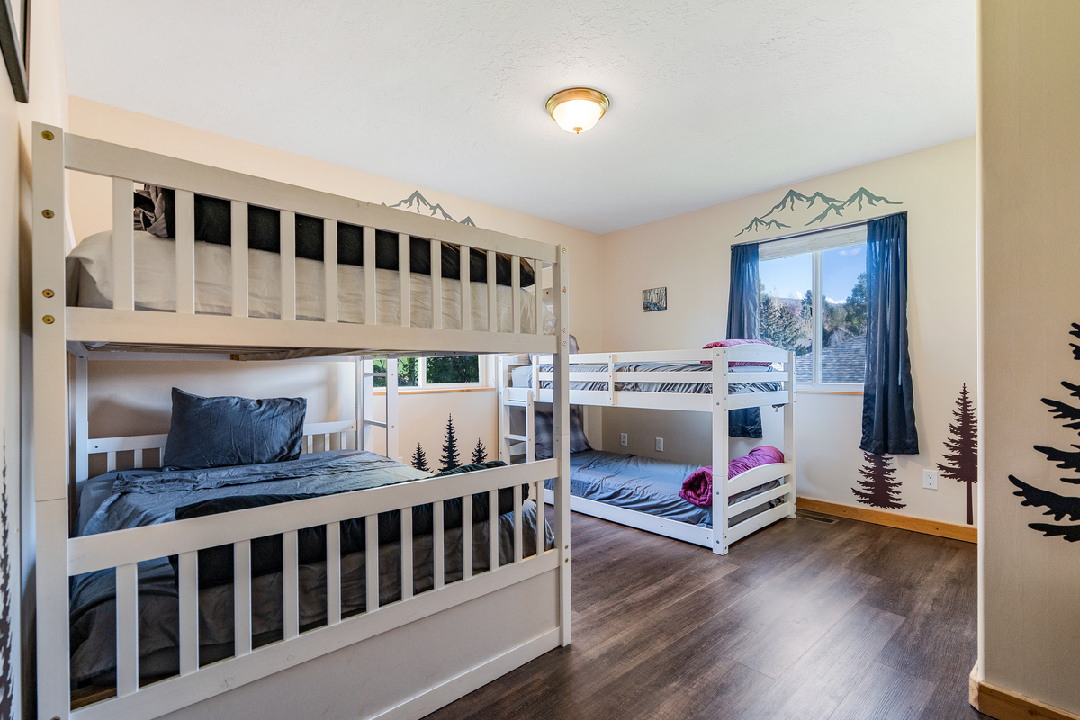 Up to 7 children fit comfortable in the bunk room! The adventures of the day will help them sleep like a rock!