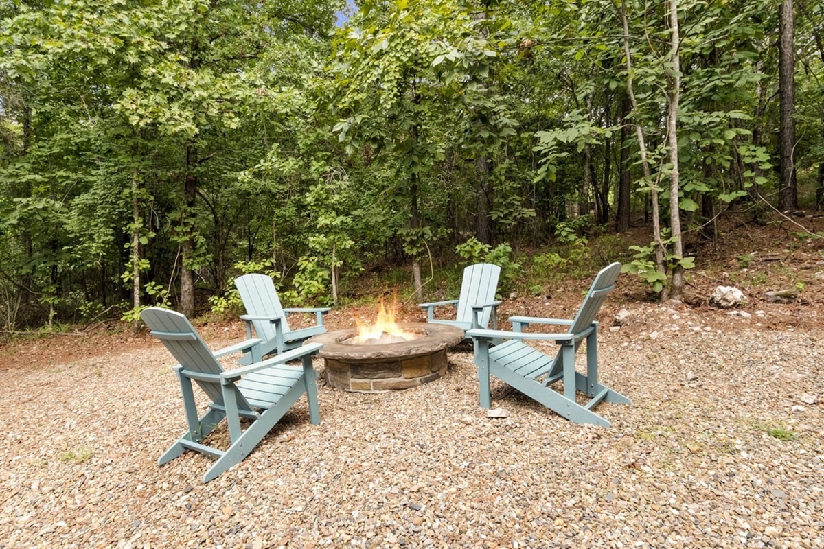 Gather ‘round the fire pit for storytelling, s’mores, and cozy evenings under the night sky.