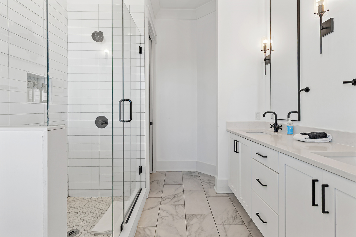 Spacious Vanity & Walk In Shower
