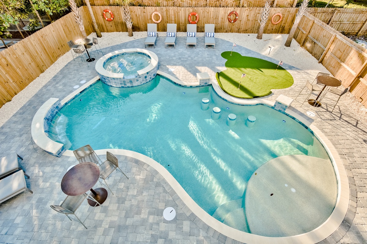 Unparalleled Backyard Oasis
