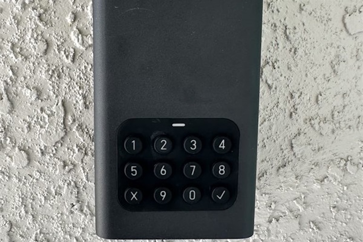 Easy access lockbox