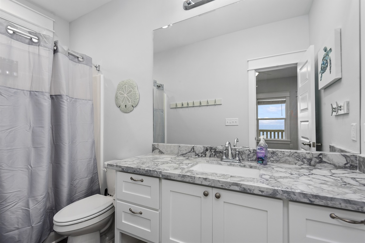 c2eb6d092a944cadba7421b627d24d52 Large | Beachhouse | Texas | TX | Vacation Homes | Galveston | Crystal Beach | Kokomo | Breezy Days | Beachfront Elegance | Sunrise Serenity | Southern Sands Property Management, LLC