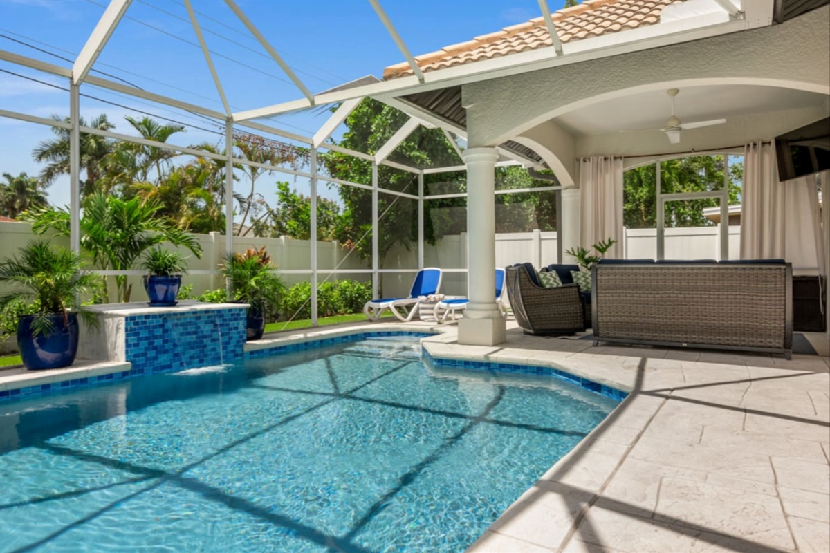 Heated Pool w/ Outdoor Seating