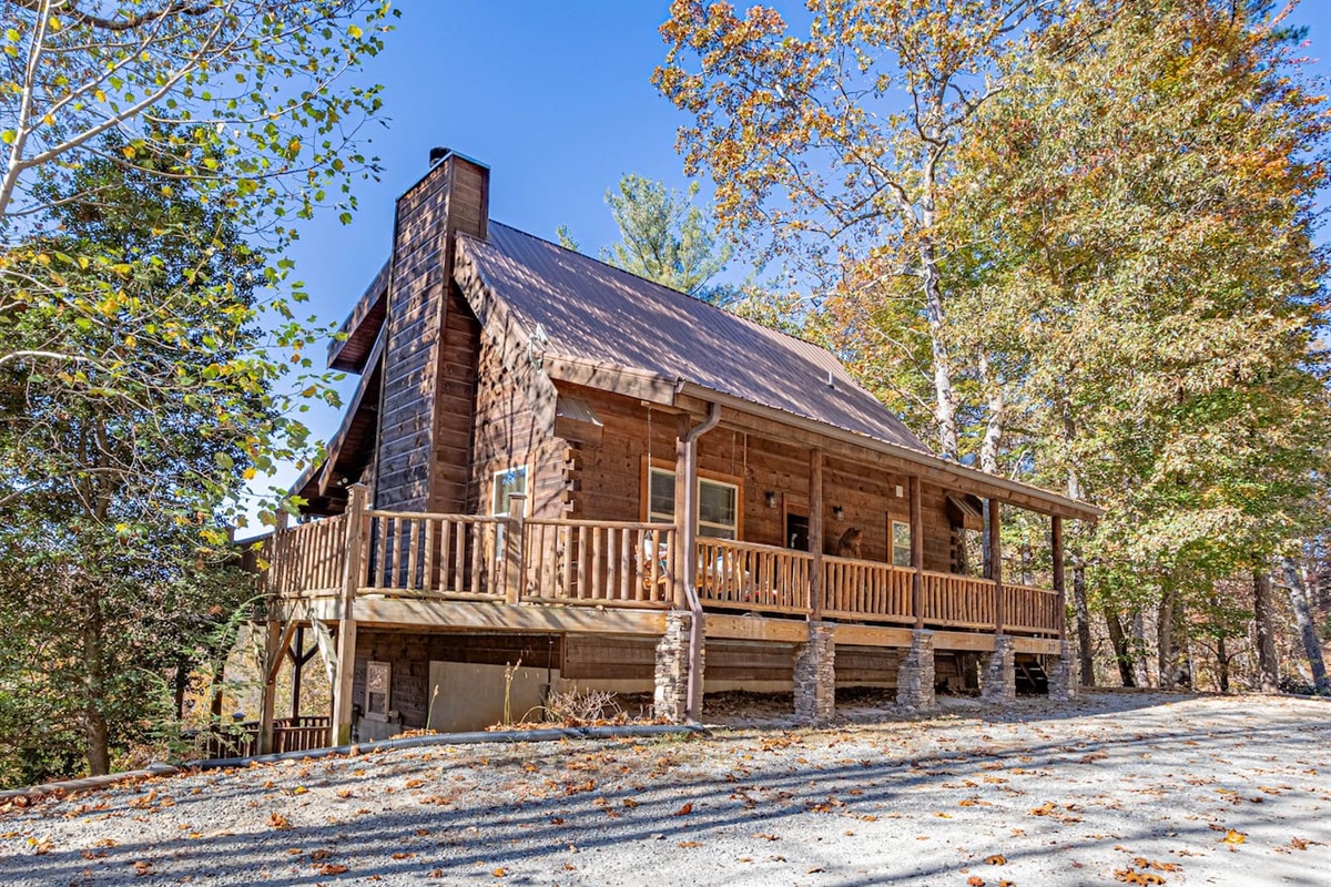 Private 3 level 4 bedroom/ 3 bath log cabin overlooking river with mountain views.