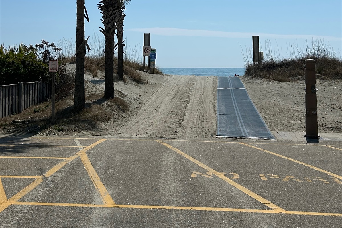 Beach Entrance across Shore Drive "Cottage 20" Beach Access