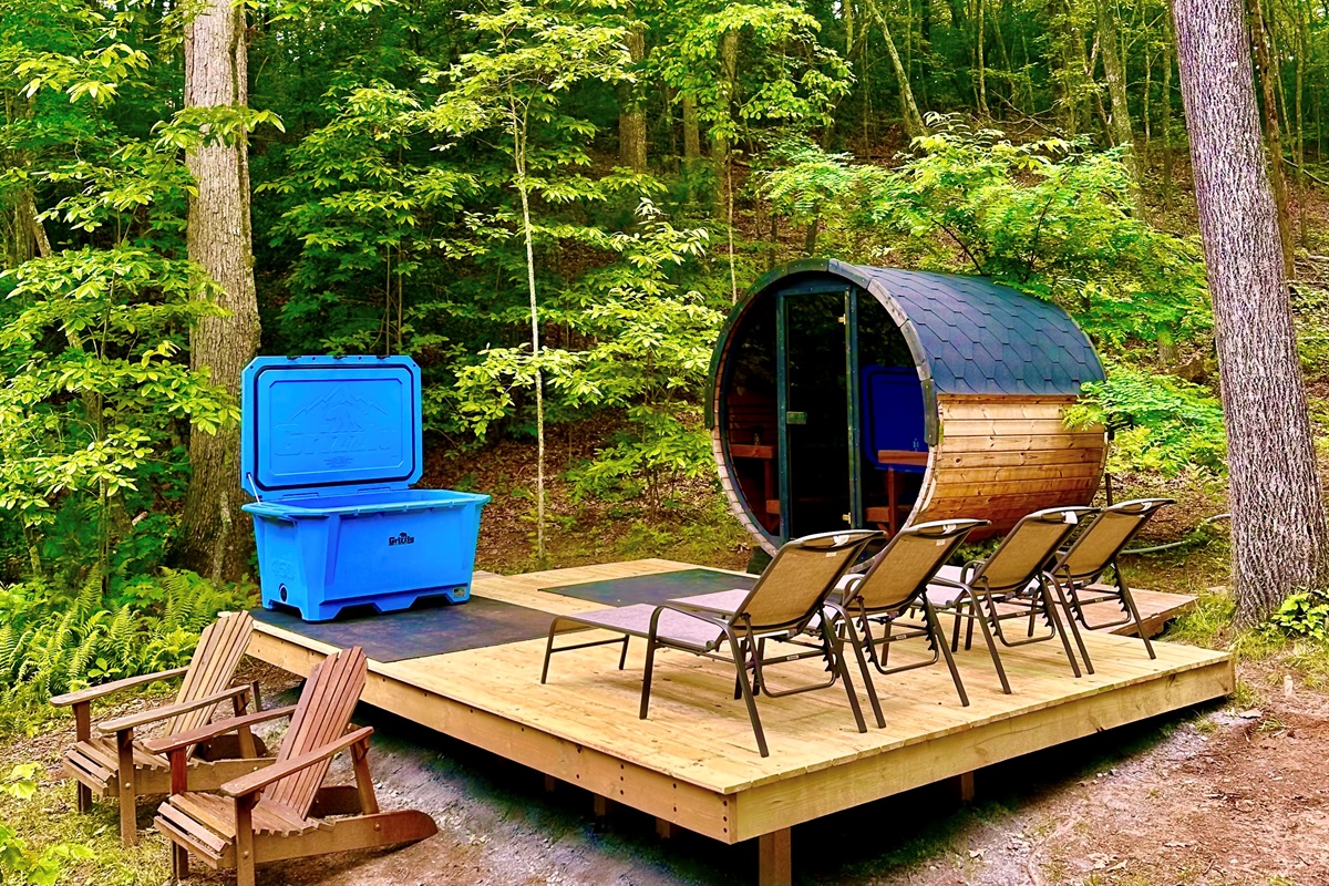 Brand new! Sauna and Cold Plunge experience, guided by Tom, a certified Thermalist Instructor.