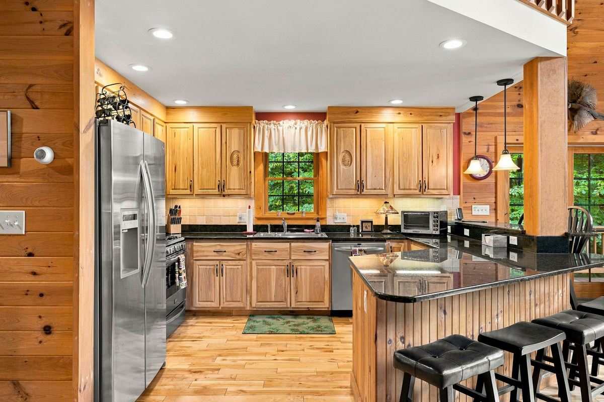 Prepare everything from quick breakfasts to family dinners in the well-appointed kitchen.