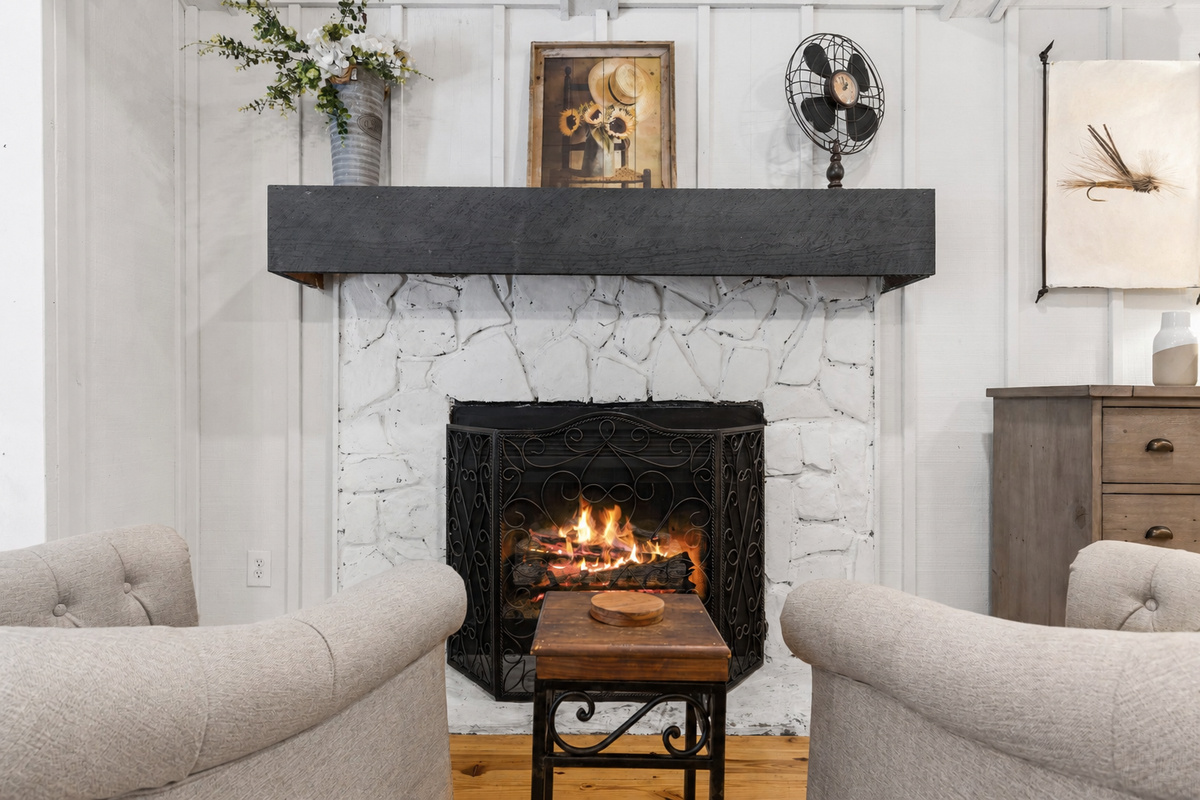An inviting sitting area that's perfect for morning coffee, a good book, or relaxing after a day exploring Ellijay.
