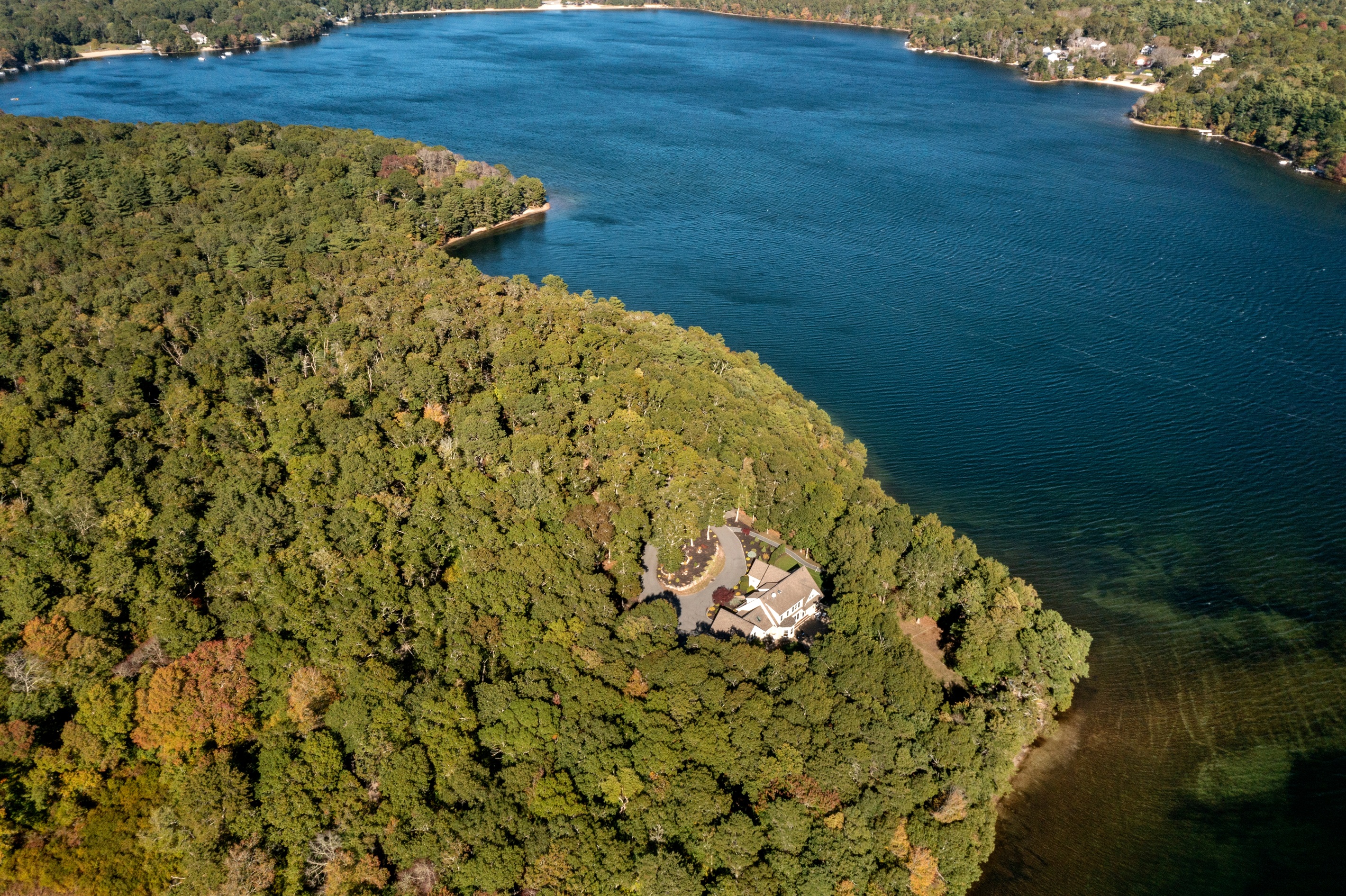 From above, it’s easy to see what makes this spot so special—lake views, open space, and total relaxation.