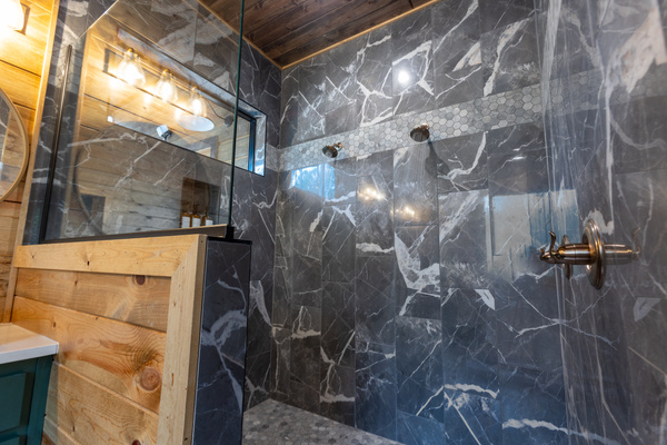 Double shower heads 