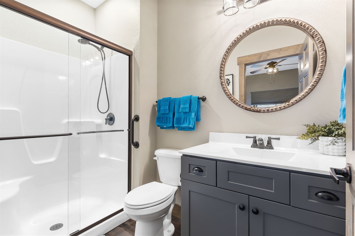 Ensuite main level king bed #2