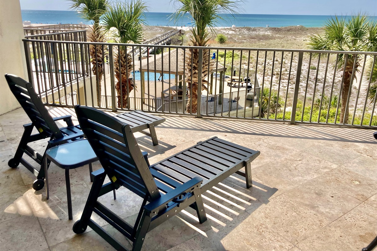 We have two new Polywood chaise loungers for you to enjoy!