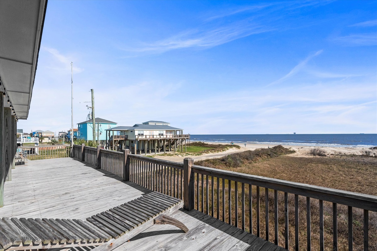 c36af343ee6b4888b7e147843570f2ba Large | Beachhouse | Texas | TX | Vacation Homes | Galveston | Crystal Beach | Kokomo | Breezy Days | Beachfront Elegance | Sunrise Serenity | Southern Sands Property Management, LLC