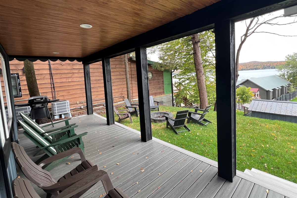 Covered Deck & Firepit
