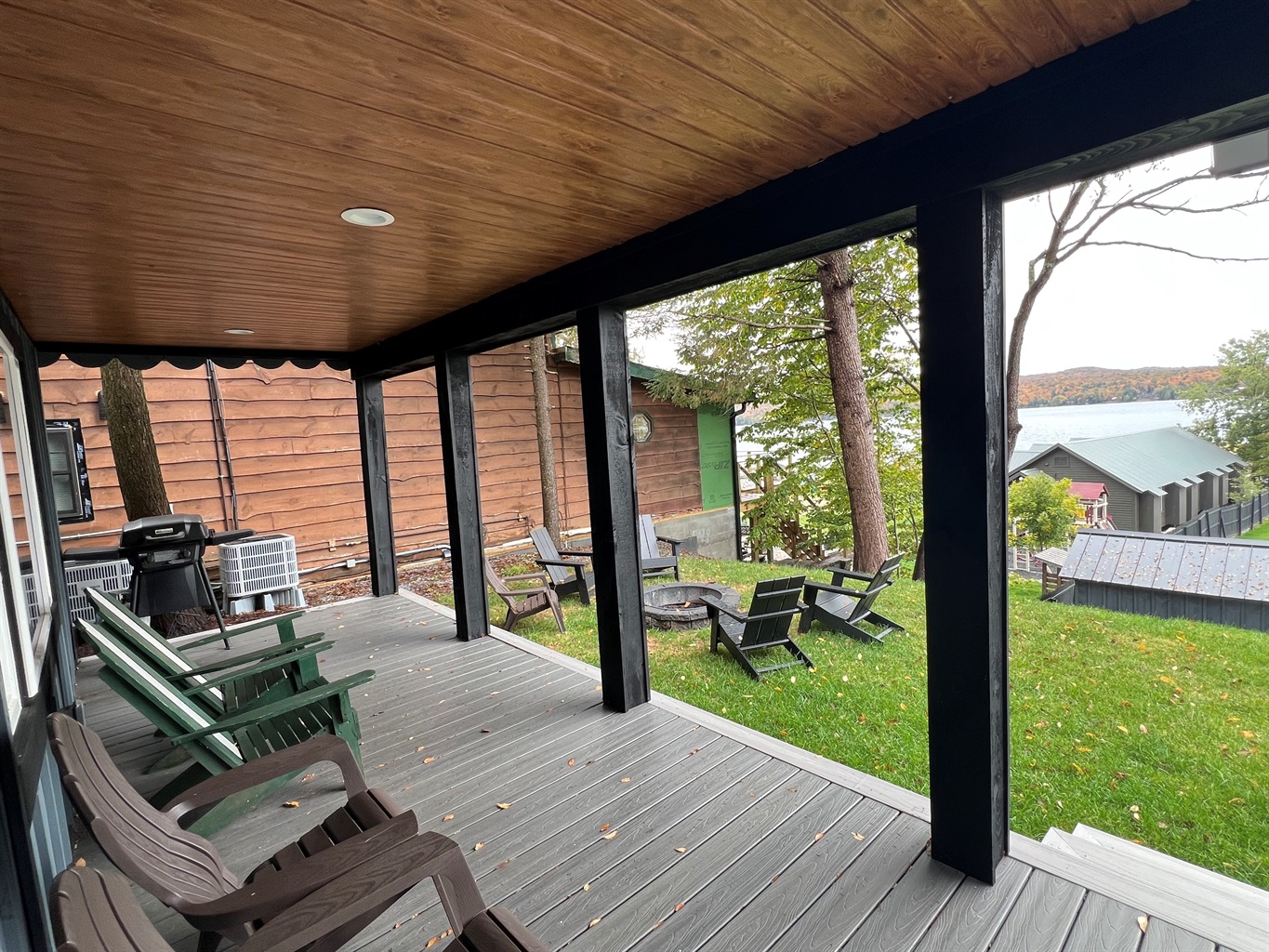 Covered Deck & Firepit