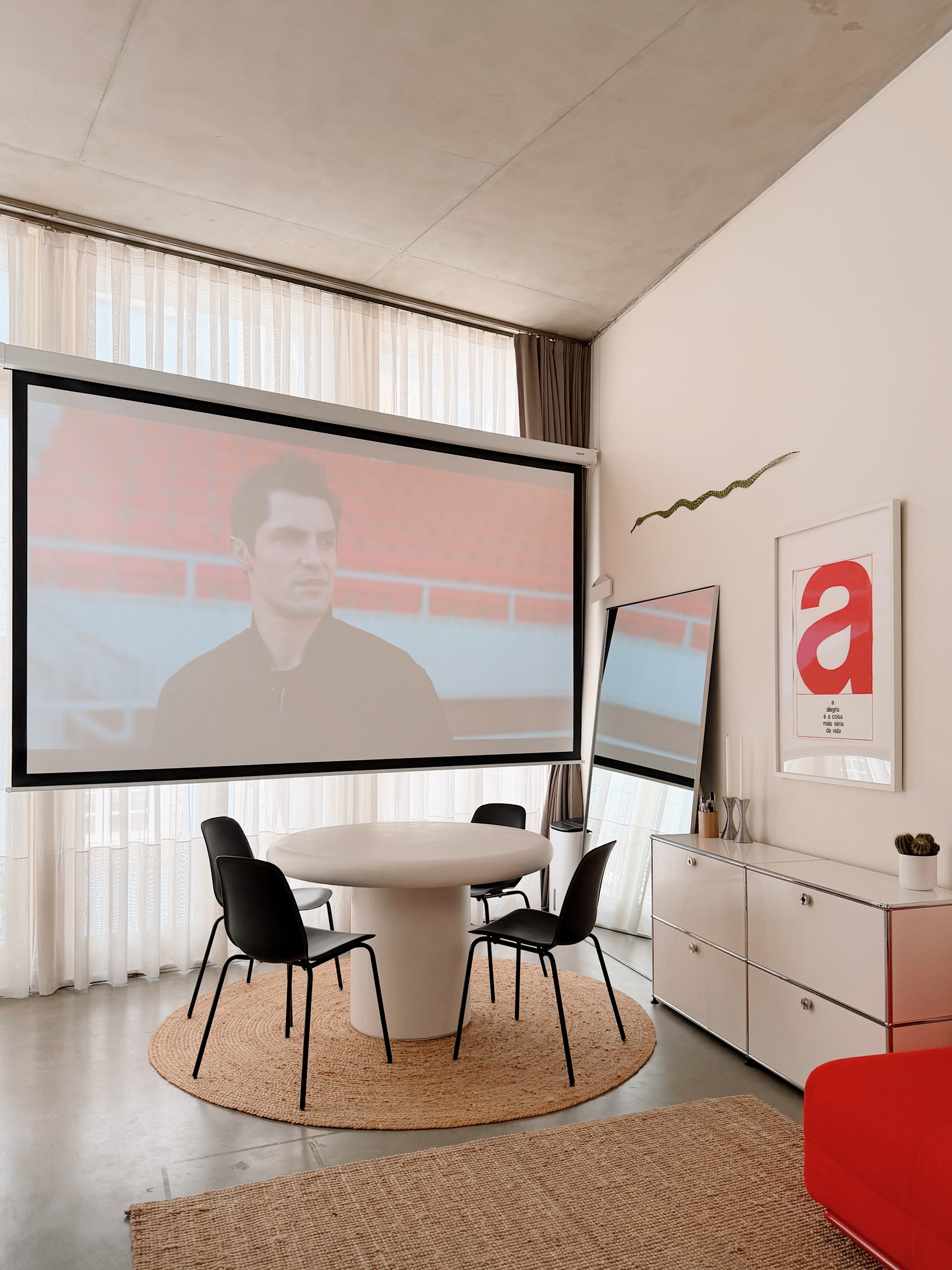 Motorized projection screen and dining for 4.