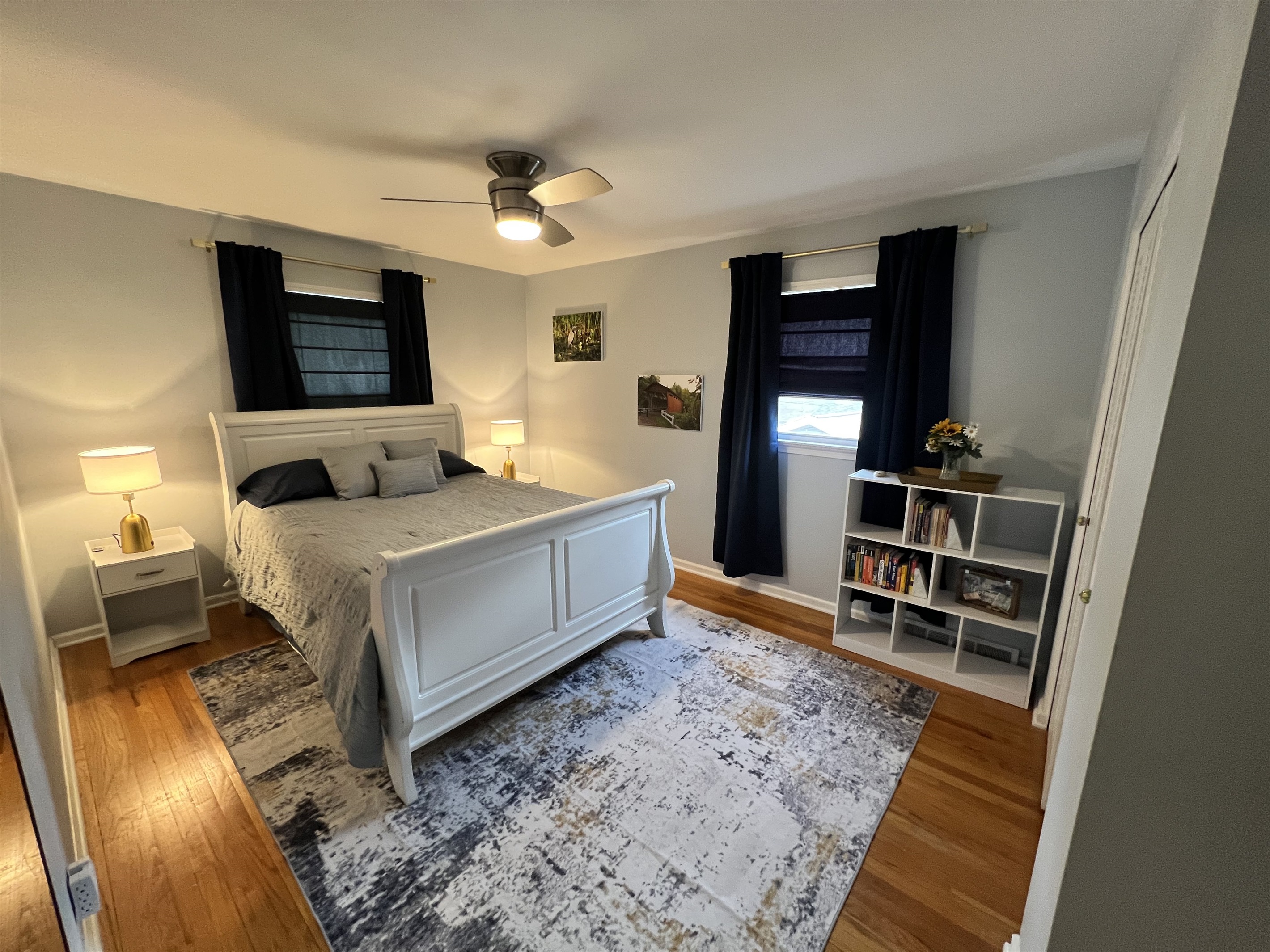 Guest Bedroom - Queen