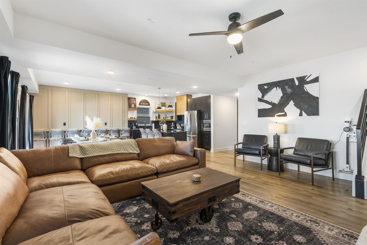 Living/dining/kitchen