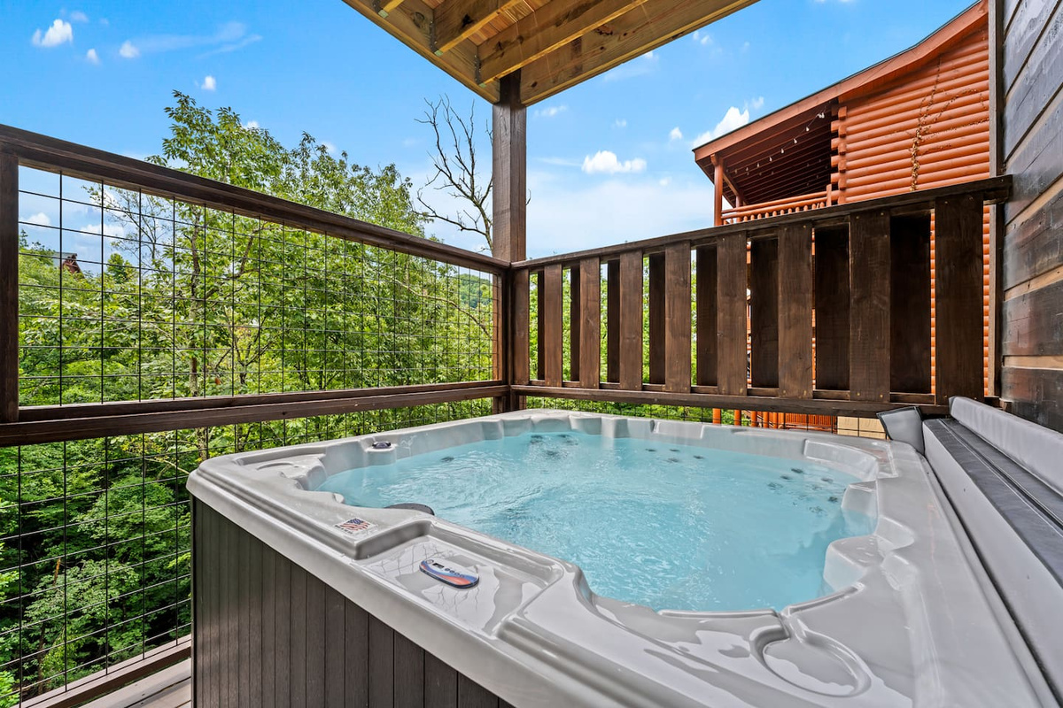 hot tub with view
