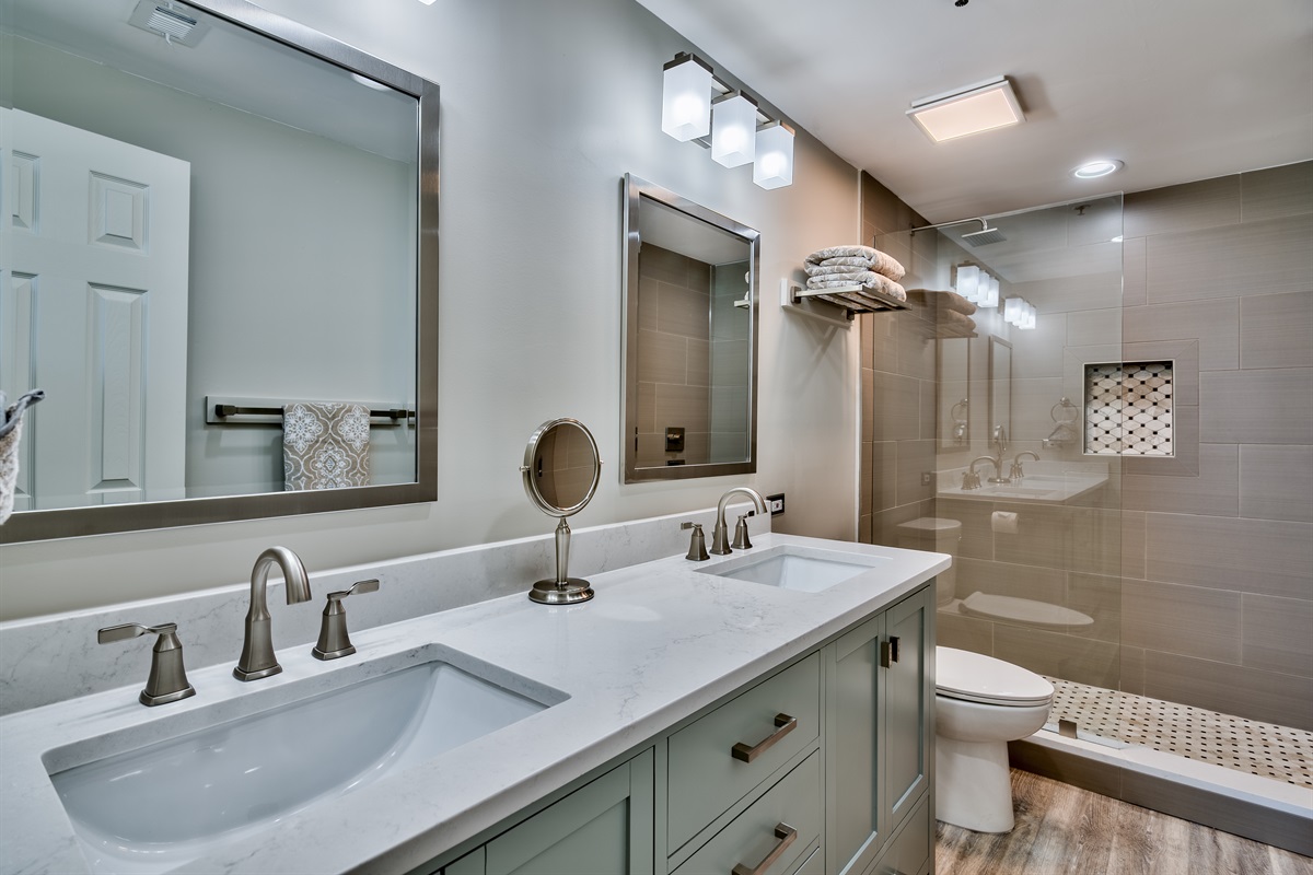 En Suite Master Bathroom
