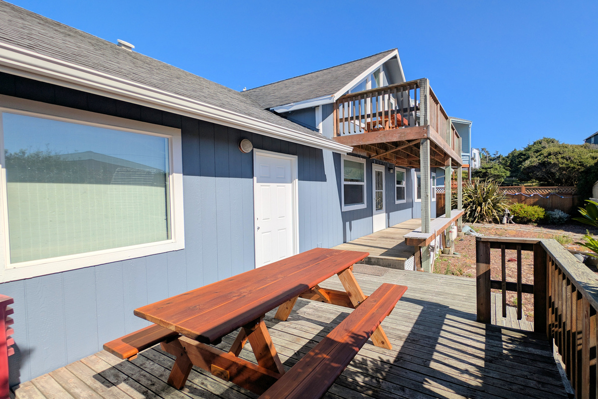Redwood Picnic Table for 6