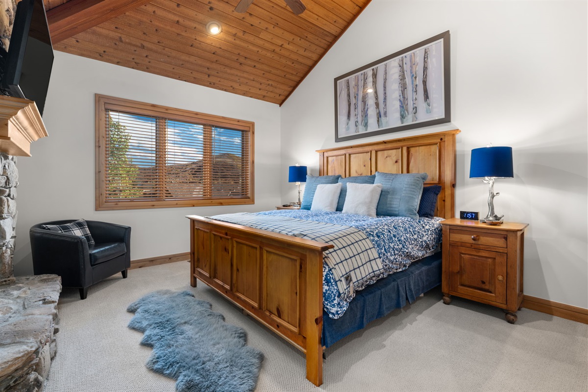 King Bedroom 1. Gas fire