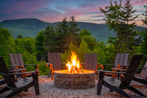 Gather around our firepit and enjoy the comforting glow!