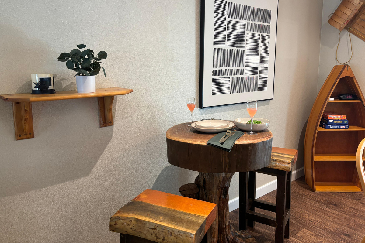 Want a more intimate setting? Sit with your loved one at our two-seater dining table. 