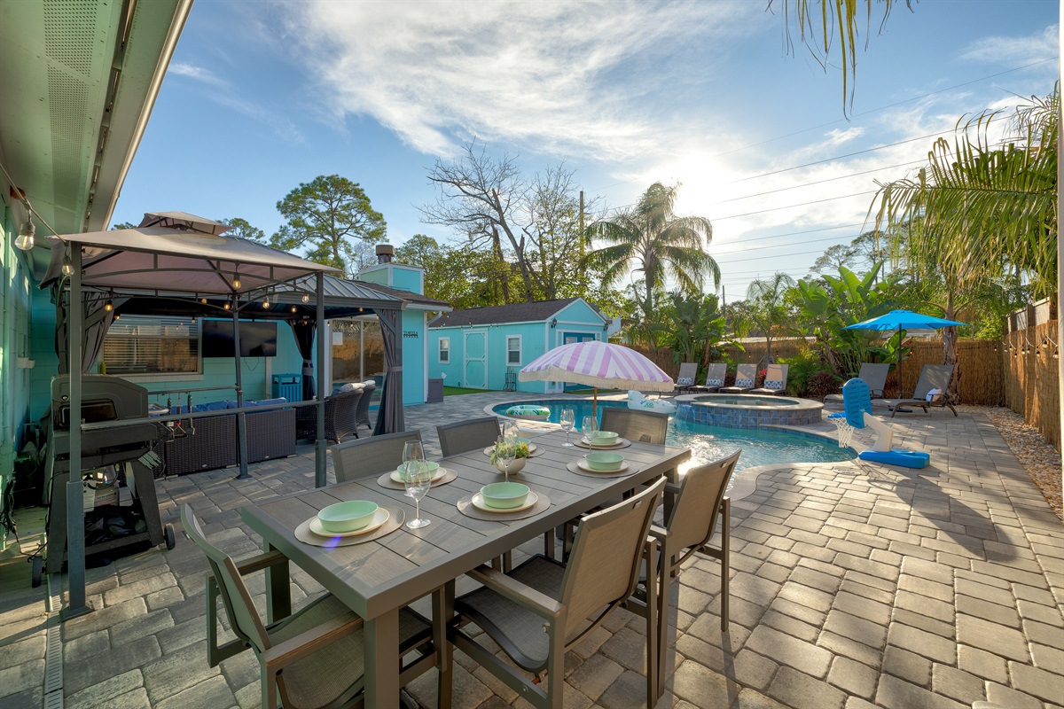 Outdoor living made easy - everything you need to relax and unwind