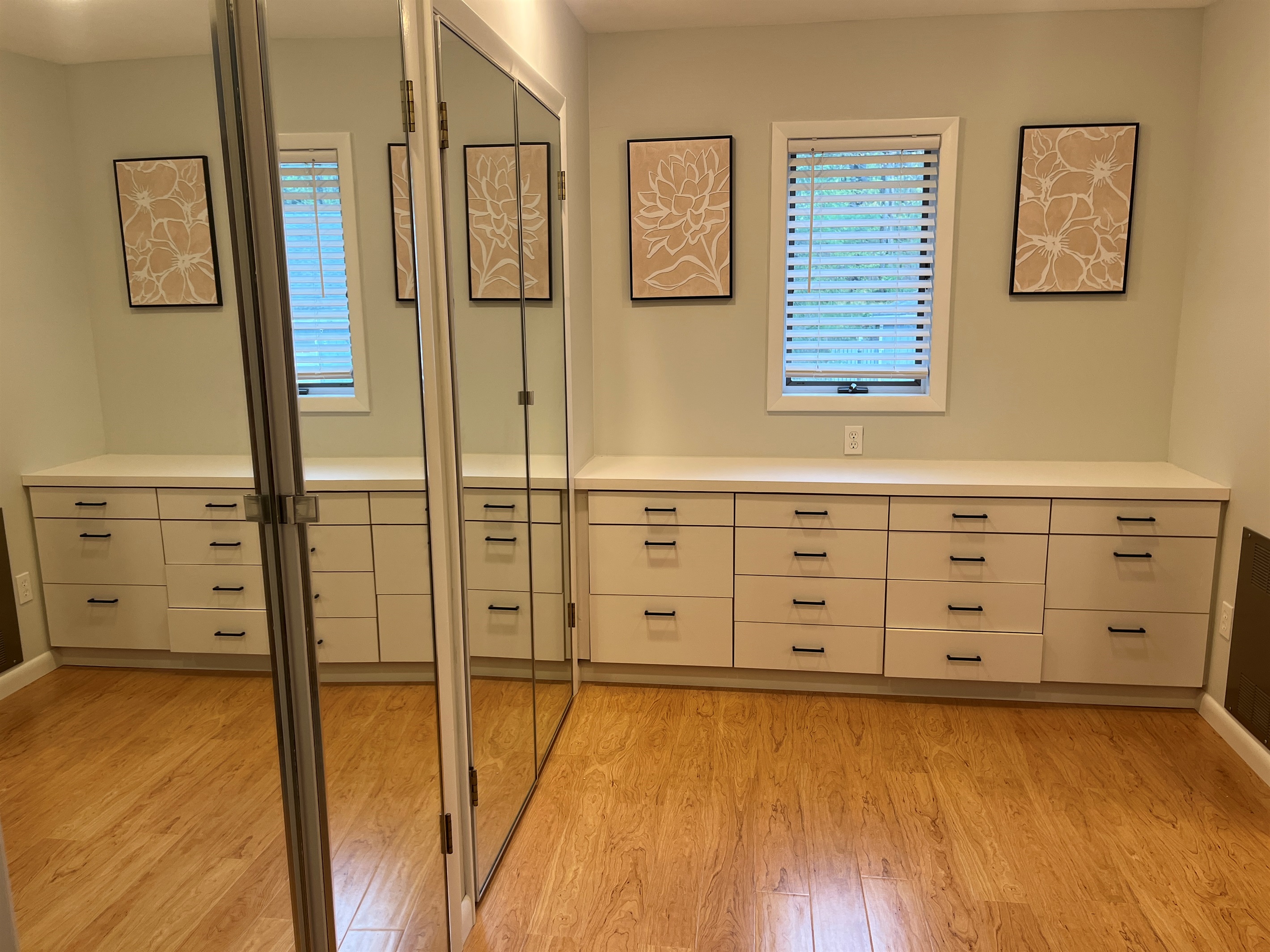 West wing - 2nd floor King bedroom  dressing room