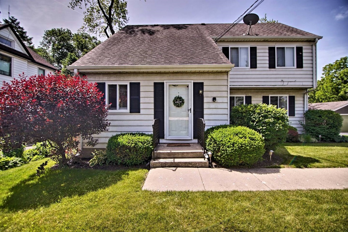 The front entrance to your duplex townhome has contactless check-in with an electronic smart lock and key code access.