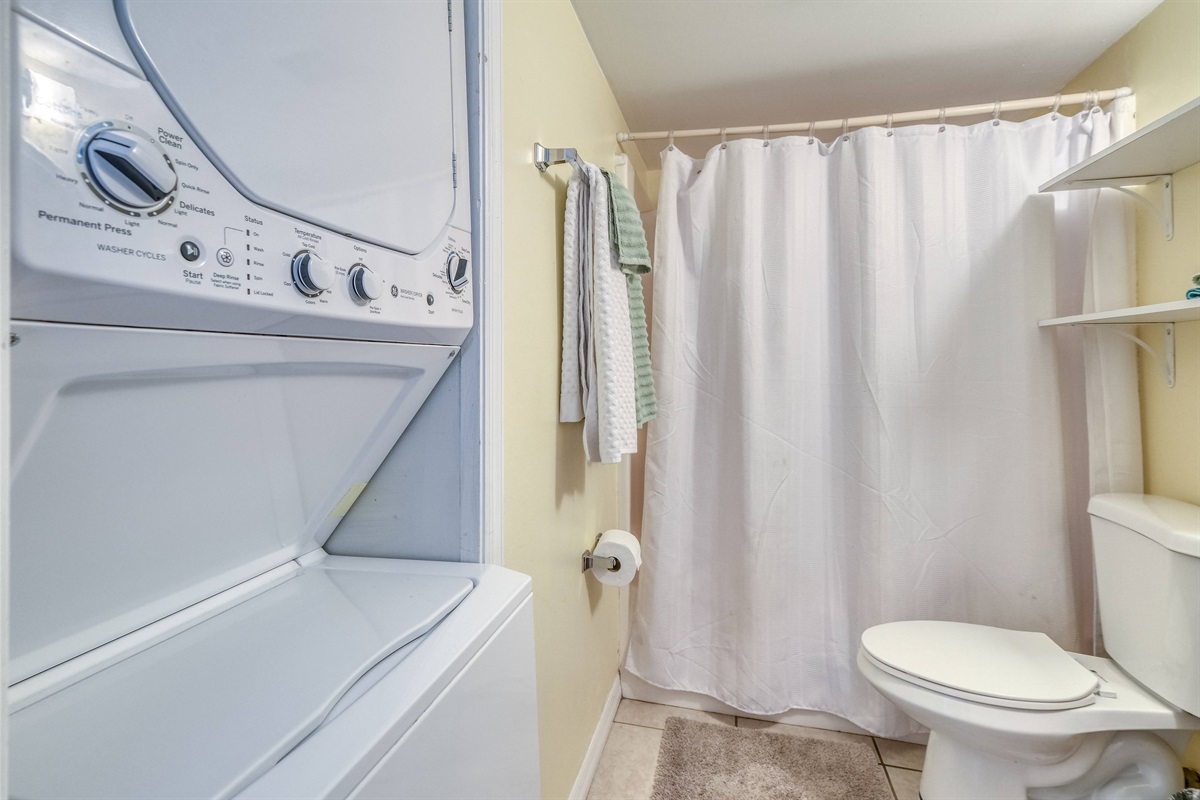 Washer and dyer in condo for guest to use during their stay