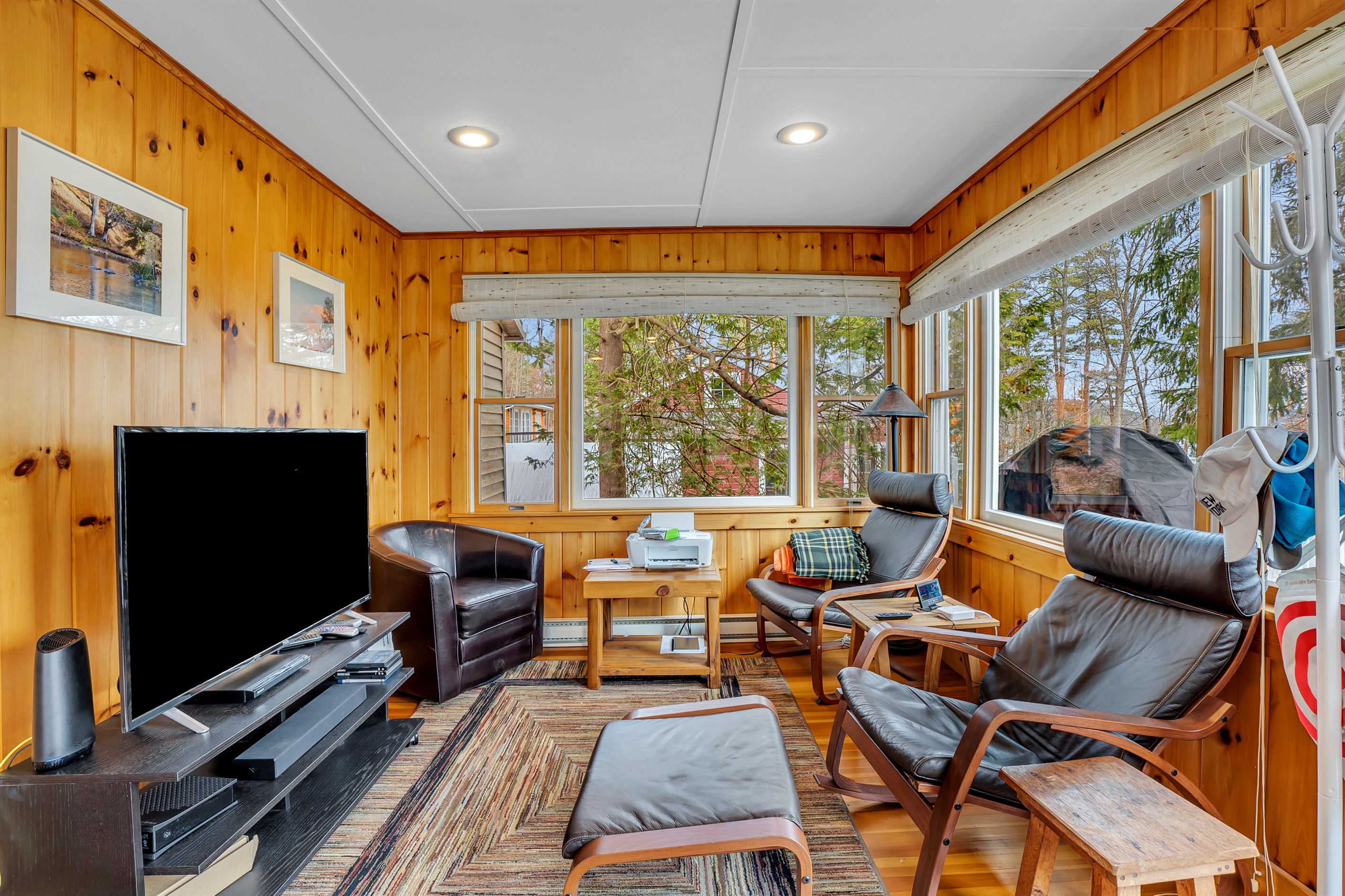 Living room with SmartTV