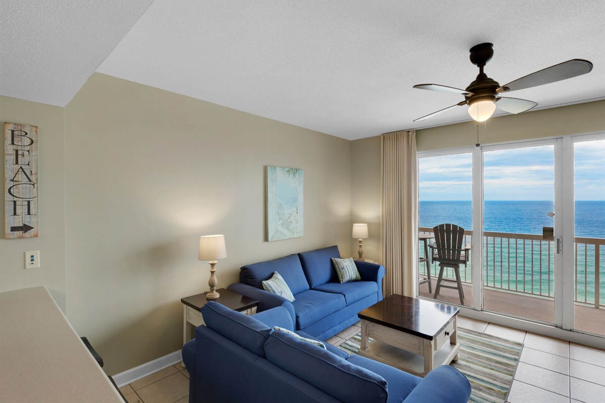 Living Room - Plenty of Seating for the Entire Family