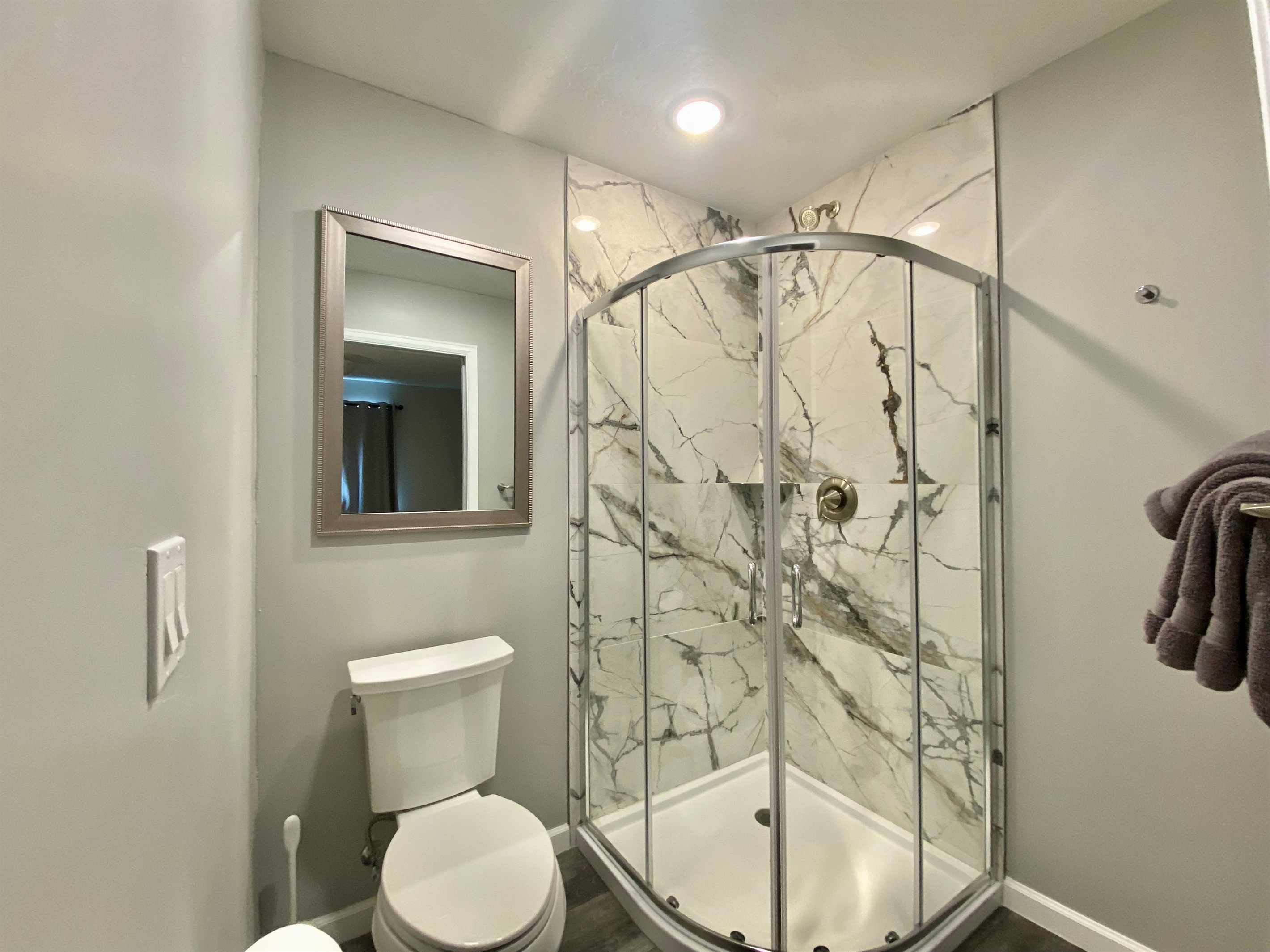 Guest Bath 3