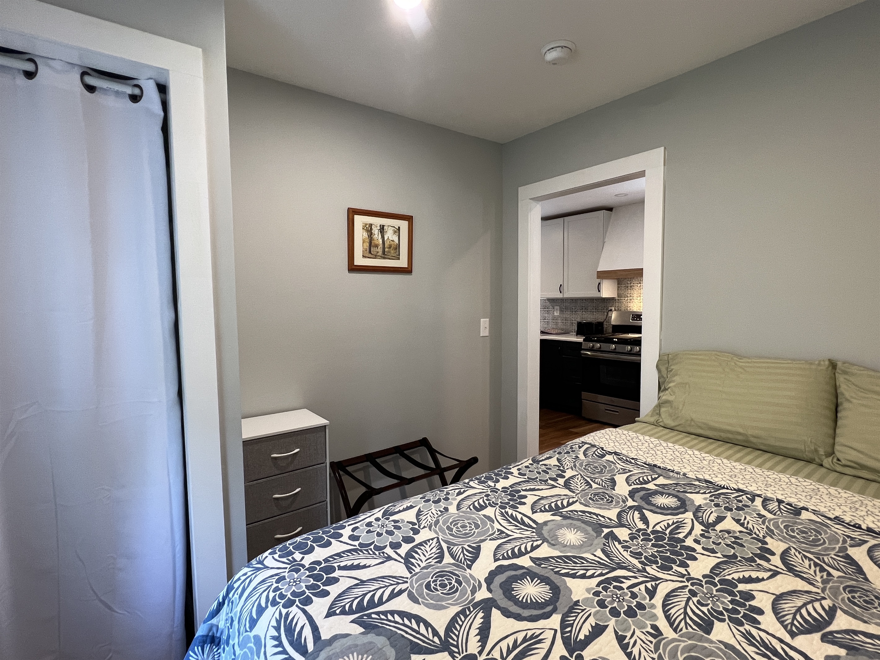 Queen bedroom #2