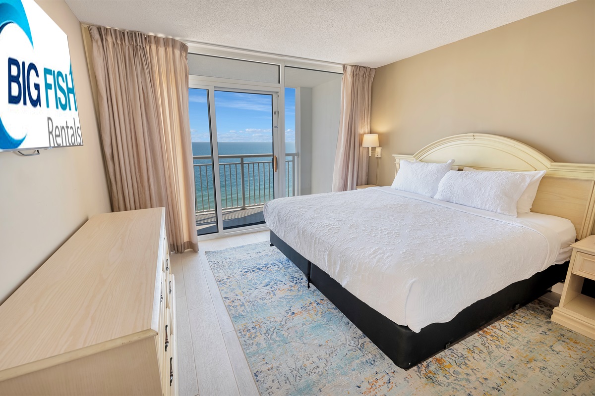 Beautiful Bedroom with Amazing Views 🌊☀️