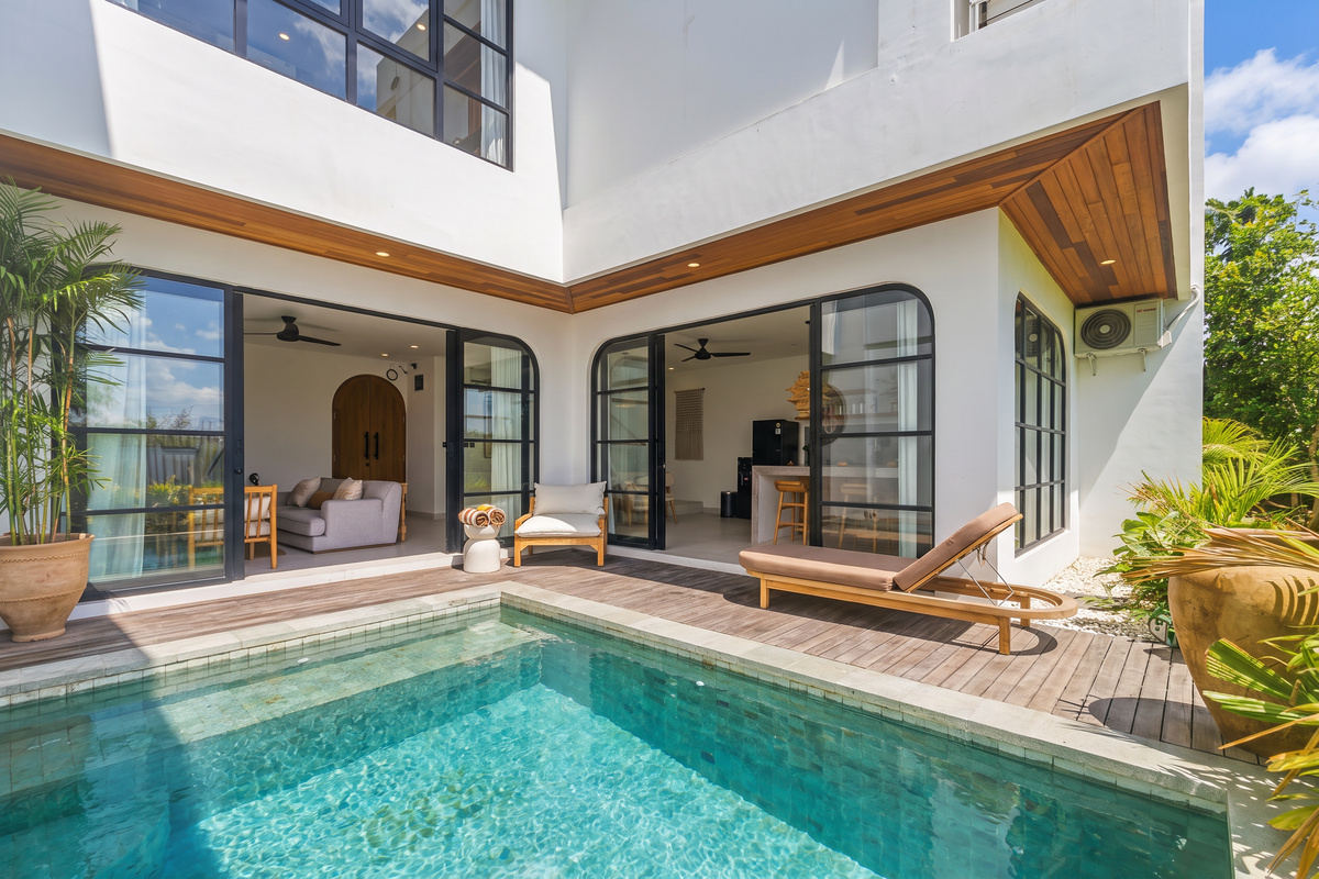 Pool area