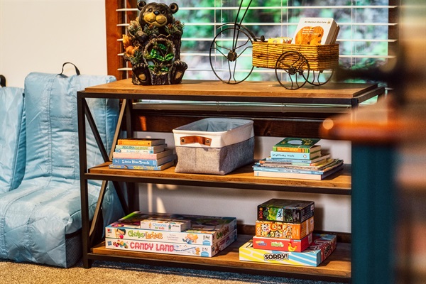 Stocked with classic board games, cozy reads, and a warm cabin vibe that makes staying in the best part of the trip.