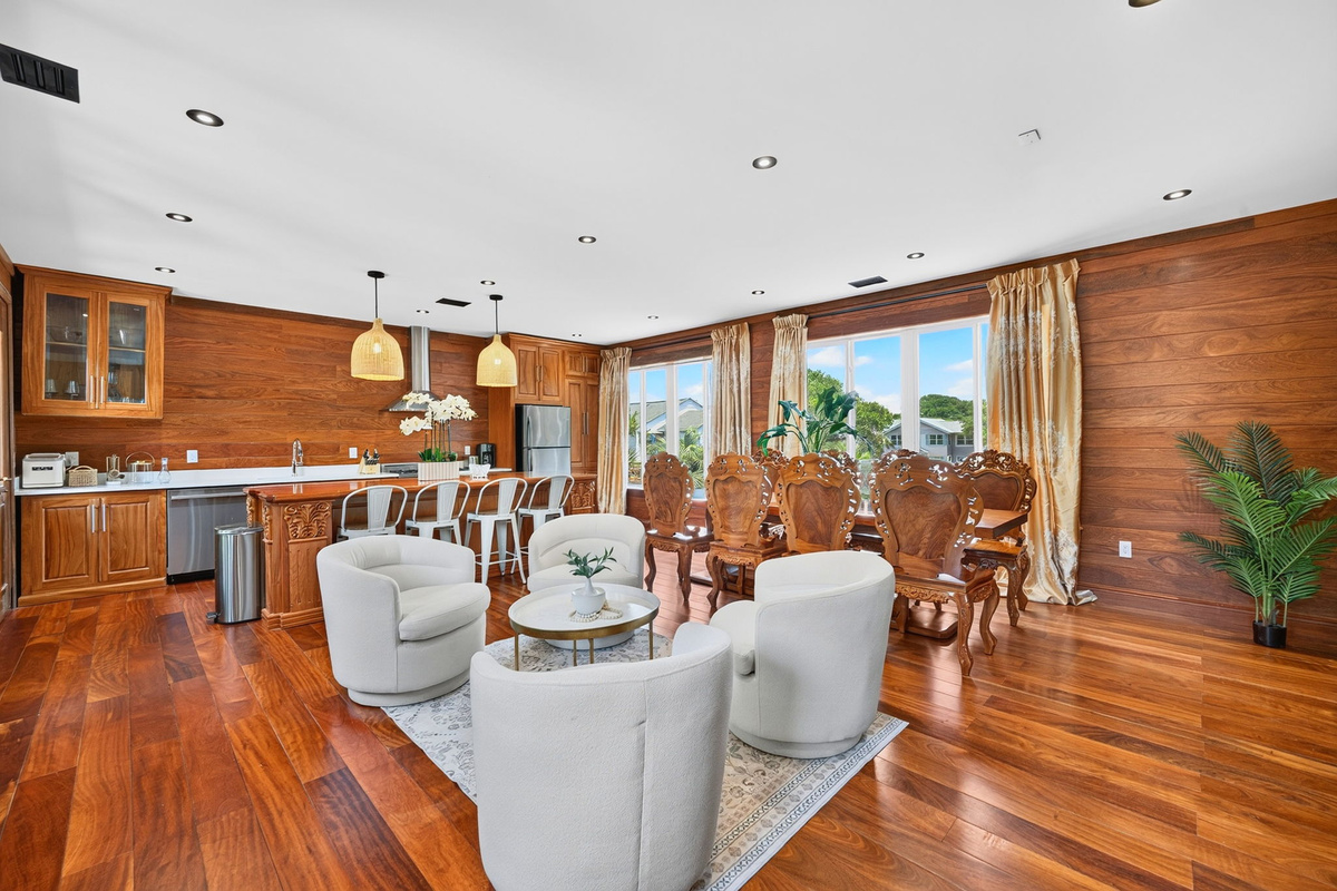 2nd Floor Living, Adjacent to Pool | Rosewood Retreat | 2605 Palm Blvd, Isle of Palms, SC | IOP Escapes