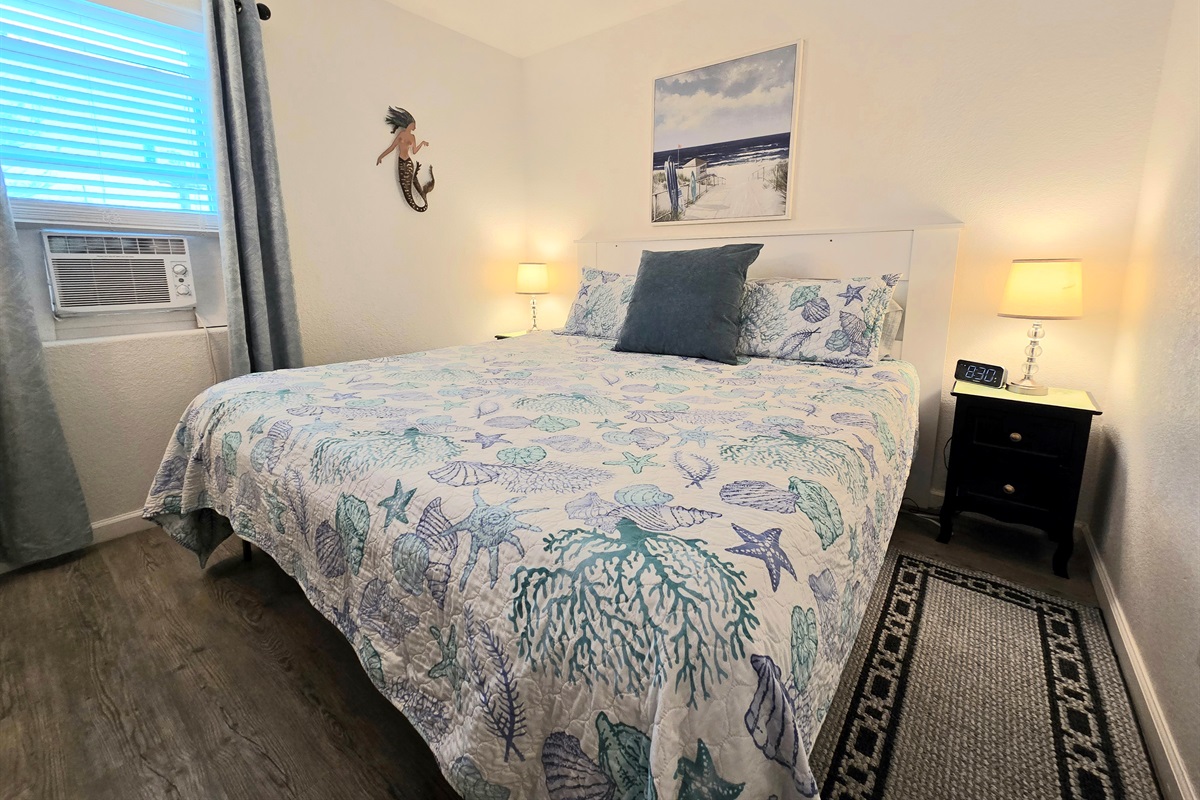 Rest easy in a king memory foam bed with cool gel topper.  Guests comment on how comfy the bed is especially those with sore knees!