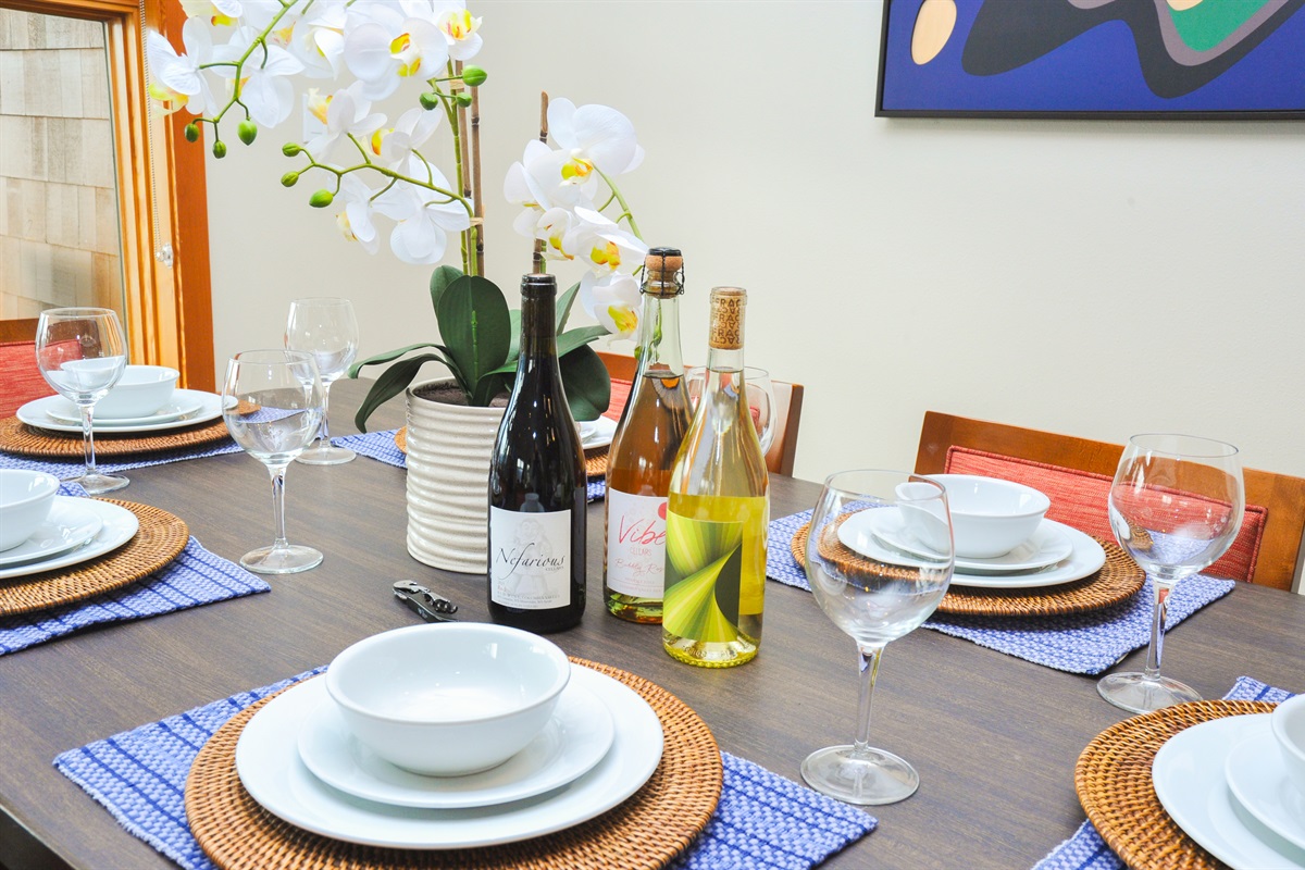 Dining table seats 6, bar area seats 3