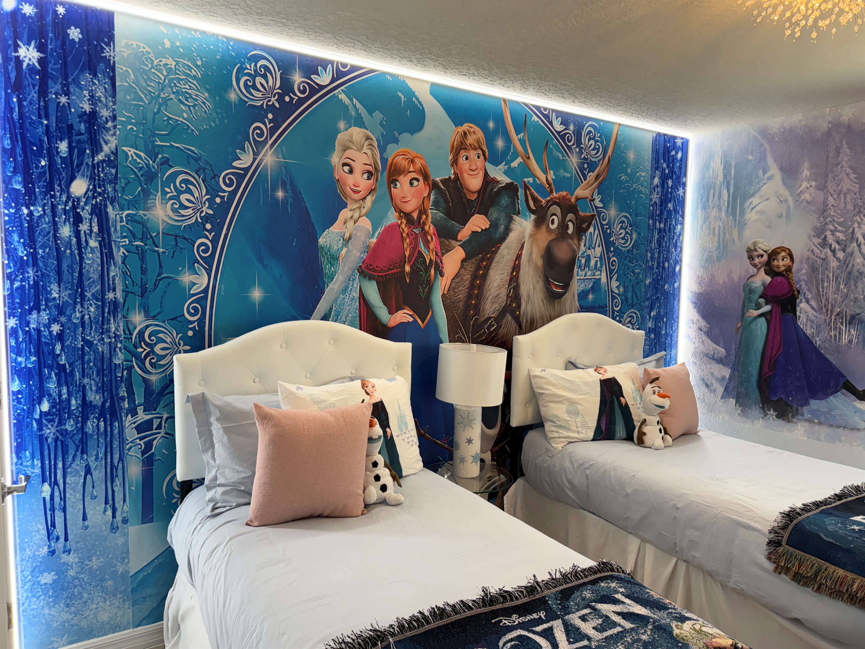 Bedroom 4- 2nd Floor- Frozen Theme-Twin Beds