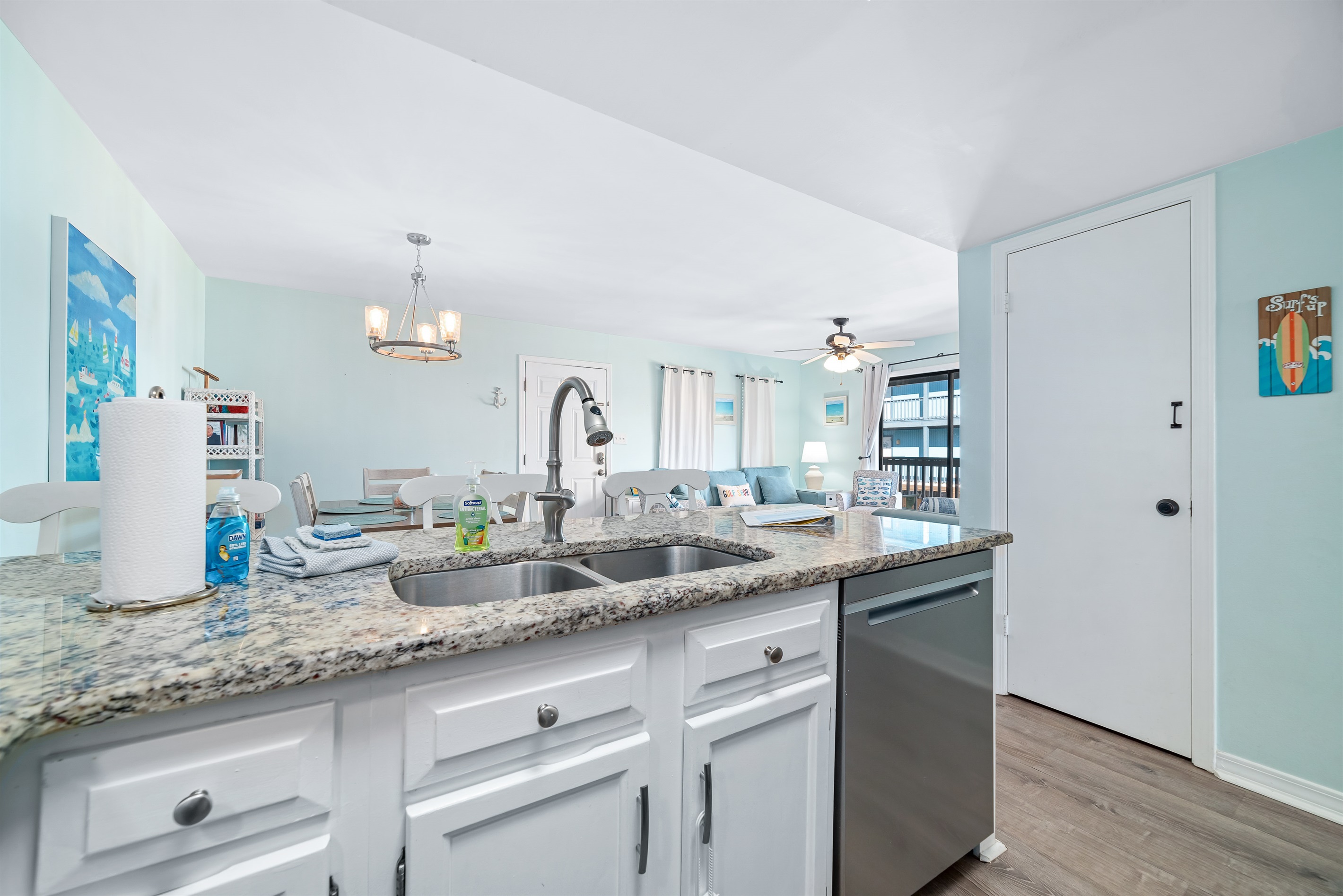Double sink area