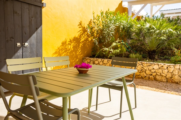 Villa Grandi Estate - outside dining area