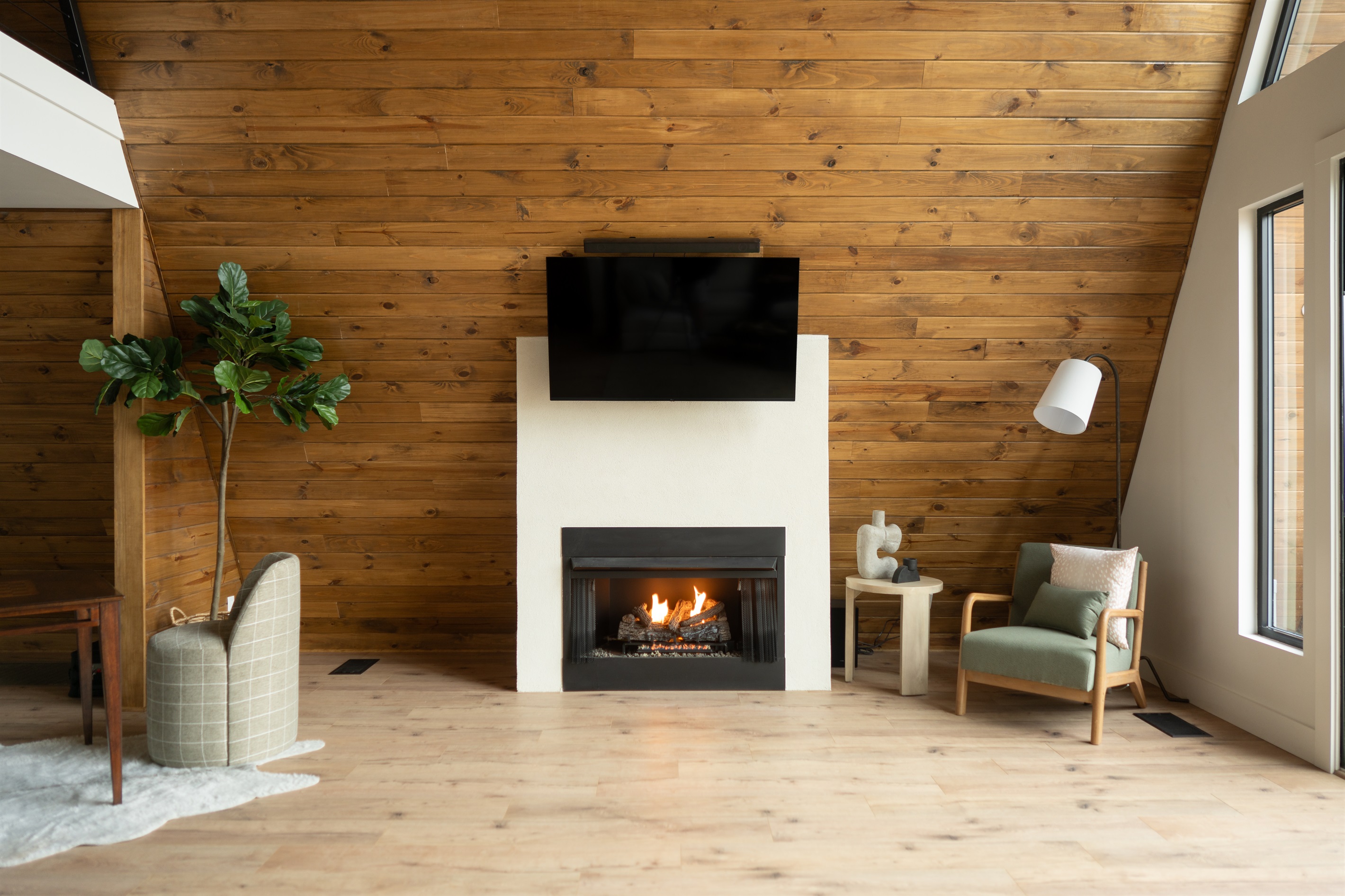 Comeback Living Room w/ Gas Fireplace