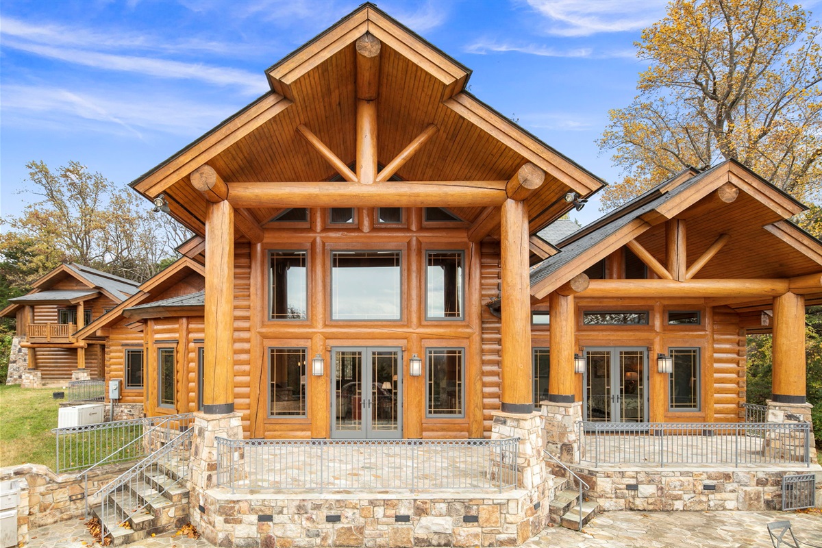 Covered rear patio with high windows, massive room for get-togethers