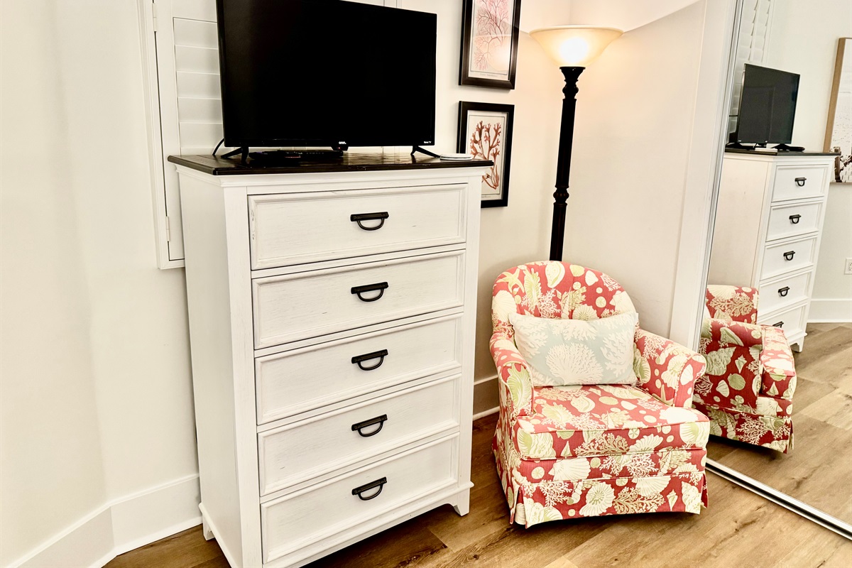 Great storage and a Smart TV!