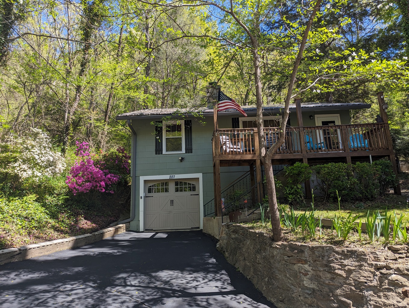 Welcome to Chimney View with a great view of Chimney Rock!