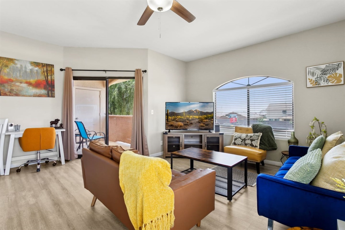 Desert Gem; 1BR Condo Near Stadium & Westgate — Desert Gem; 1BR Condo Near Stadium & Westgate, Phoenix, Arizona — photo 9